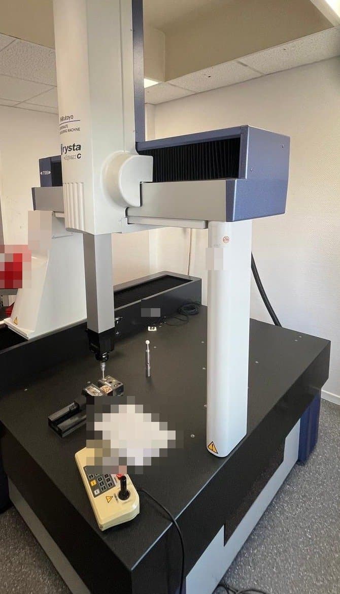 Mitutoyo CRYSTA-Apex C7106 – Bild 2