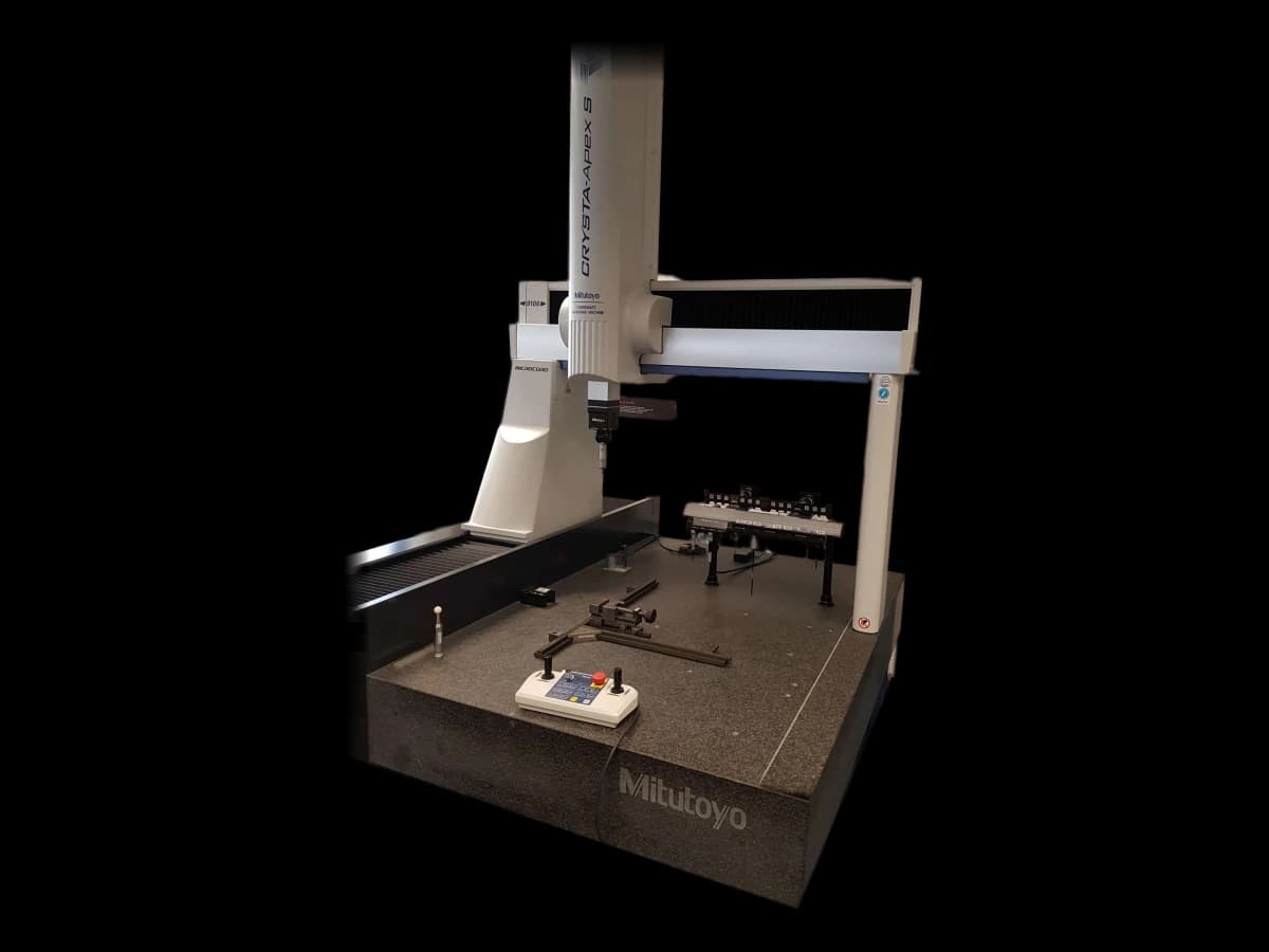 Mitutoyo Crysta-Apex S 9106 Koordinatenmessmaschine mit Granittisch und Bedienpult